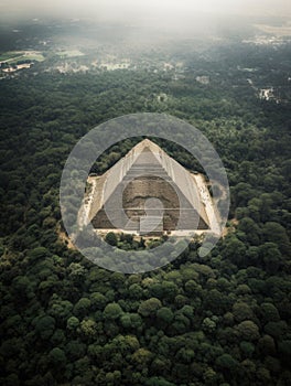 AI generated illustration of An aerial view of the Great Pyramid of Giza photo