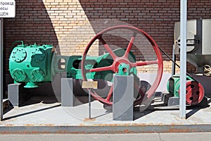 Air compressor for cleaning and purging of barley