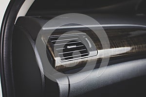 Air condition vent  for adjust airflow.