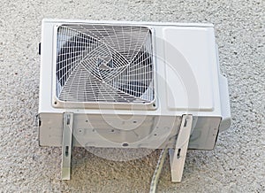 Air conditioning compressor
