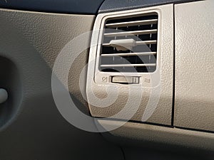 Air conditioning damper and vehicle interior design surface