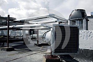 Air conditioning unit ducts