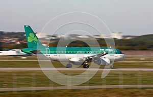 Air Lingus Airbus A-320