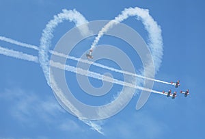 Air show heart loop
