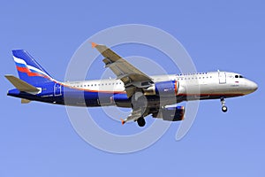 Airbus A320-214