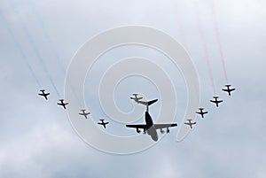 Airbus A400 in formation with Red Arrows (Hawks T1)