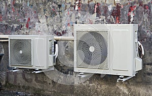 Airconditioner on the wall of the house