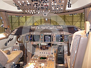 Aircraft cockpit