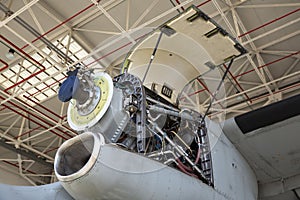 Aircraft engine turbine maintenance