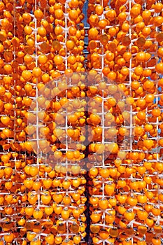 Airing persimmons