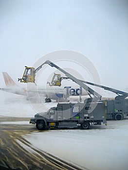 Airplane Deicing Operations