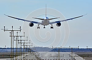 Airplane landing to airport runway