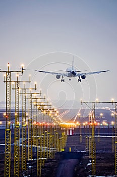 Airplane landing to airport runway