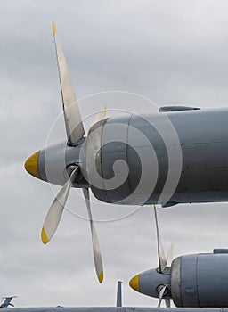 Airplane propeller with four blades .