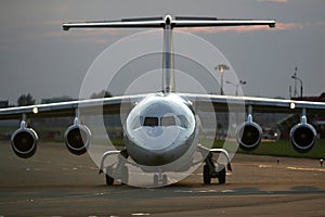 Un aereo sul traccia 