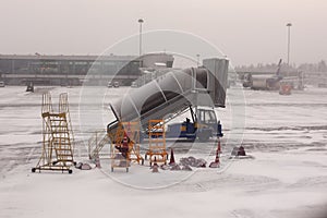 Airplane at the terminal gate ready for takeoff