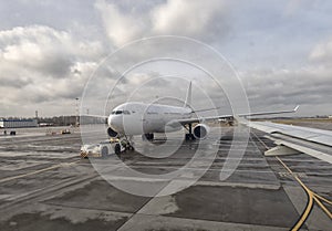 Airplane at the terminal gate ready for takeoff