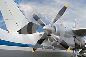 Airplane turboprop engine