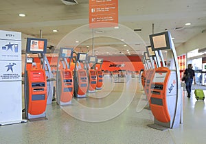 Jetstar airport check in counter