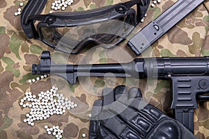 Airsoft gun with protective glasses and lot of bullets