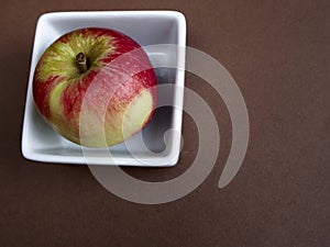 Akane apple