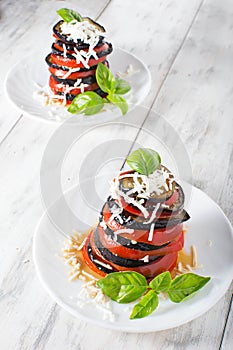 Ãâaked eggplant with tomato