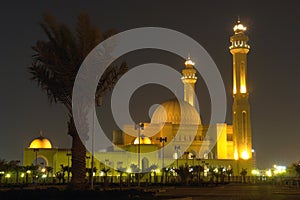 Al-Fateh Grand Mosque in Bahrain - night scene photo