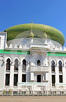 The Al-Salam Mosque and Arabian Cultural Center are located in Odessa, Ukraine