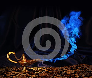 Aladdin genie lamp - no genie