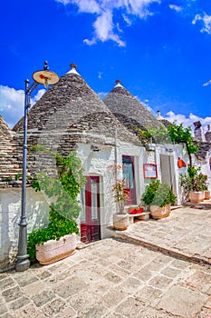 Alberobello, Puglia, Italy: Typical houses built with dry stone