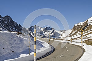 Albula pass road photo