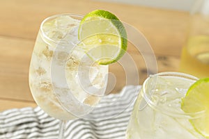 Alcohlic Refreshing Wine Spritzer