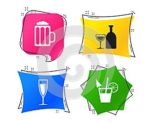 Alcoholic drinks signs. Champagne, beer icons. Vector
