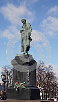 Alexander Puskhin Statue - Moscow photo