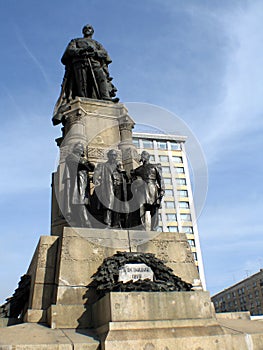 Alexandru Ioan Cuza statue photo