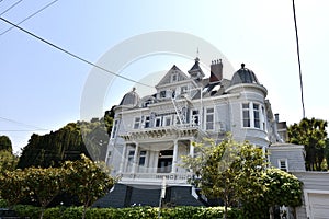 Alfred E. Clarke Mansion, Nobby Mansion, 5.