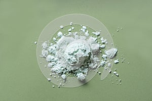 Alginate or cosmetic clay powder