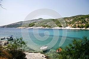 Aliki beach