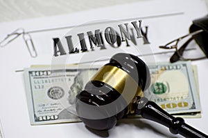 Pay alimony to former spouse by court order photo