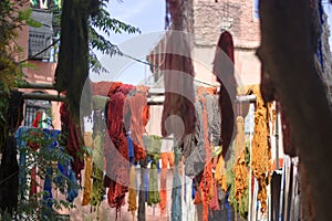 All the colored fabrics, put to dry