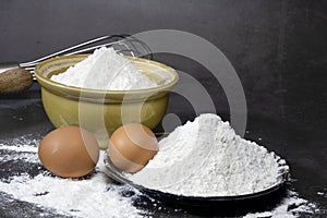 All-purpose flour powder and eggs