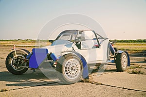 All-wheel drive off-road racing buggy