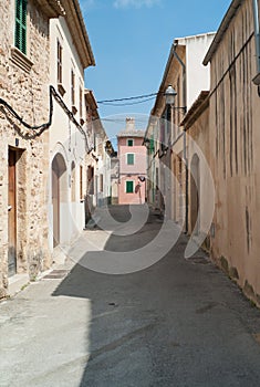 Alley in AlcÃºdia on Mallorca island