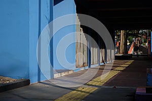 an alley in the corner of the city