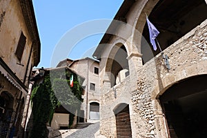 alley of the loggia dei mercanti in the medieval town of sermoneta photo