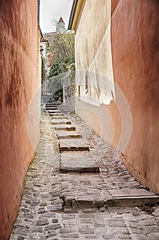 Ulička se schody v Bratislavě