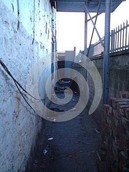 Alleyway in one point perspective view