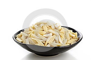 Almond nuts slivered