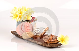 Almonds and honey spa with natural ingredients.