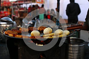 Aloo tikki chaat, Indian Street food